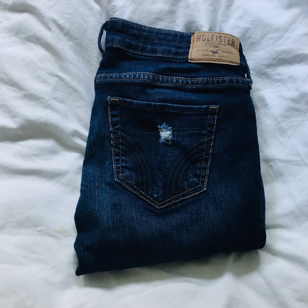 Hollister Superskinny ripped blue jeans